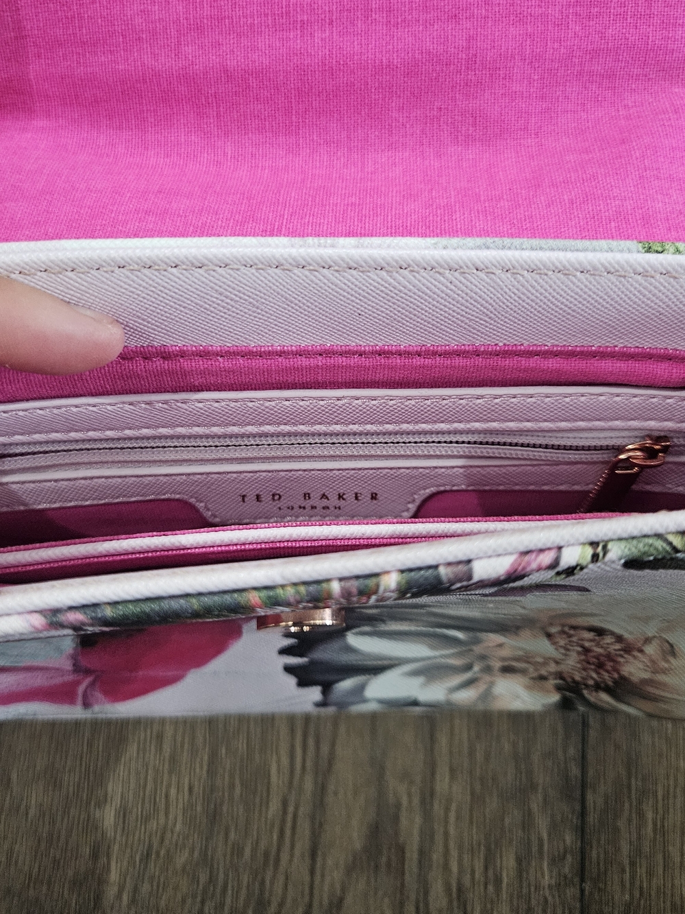 Ted Baker Floral Crossbody Bag - Picture 3 of 7